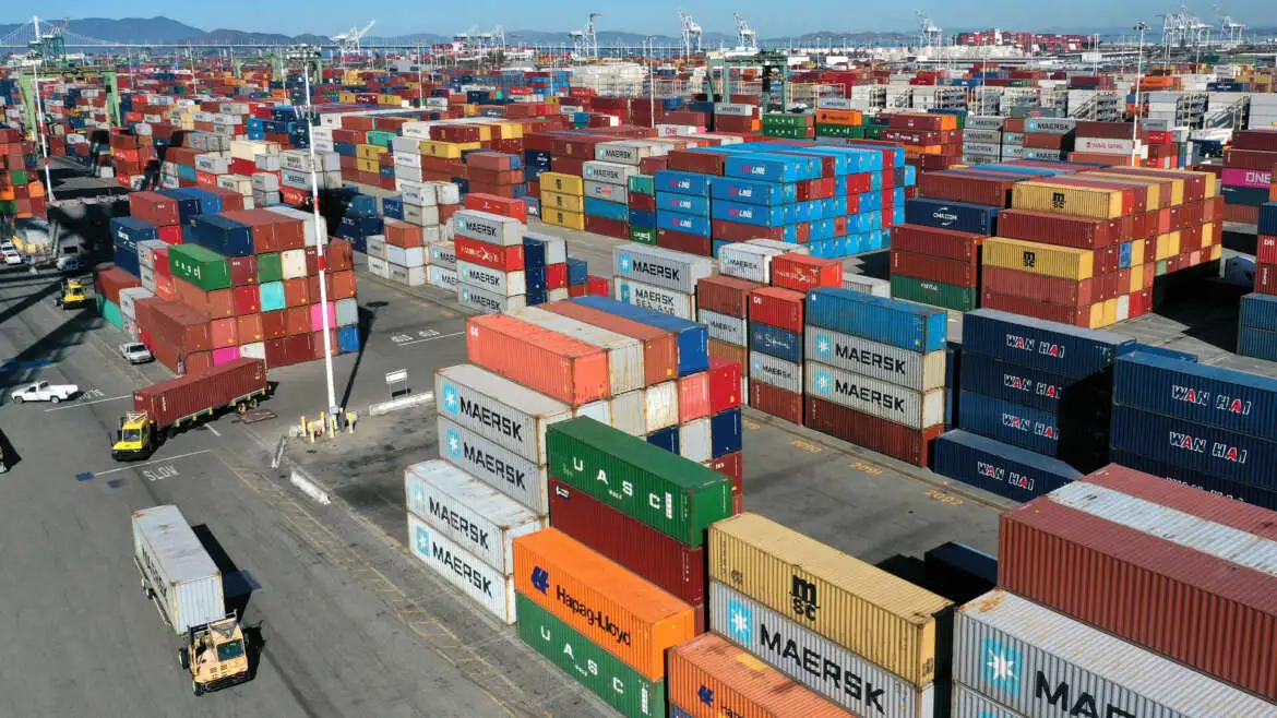 Thượng Hải đóng cửa ảnh hưởng đến khối lượng container tại cảng Oakland